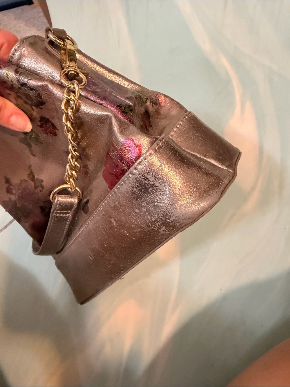Betsey Johnson Rose Metallic Pink crossbody purse 💎 Great Shape! - Picture 8 of 8